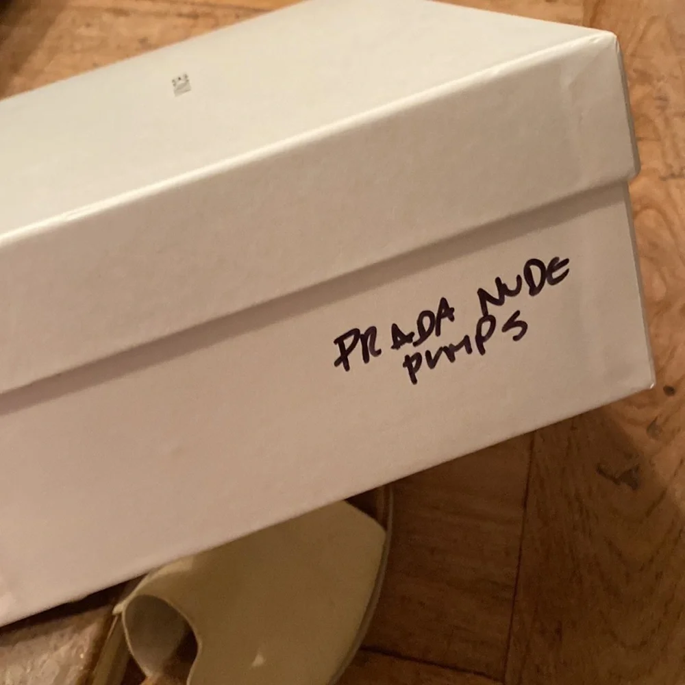 Preloved Vince Sarria Genuine Leather Wedge Mules 9.5 Sandstone Cream with box - Picture 11 of 11